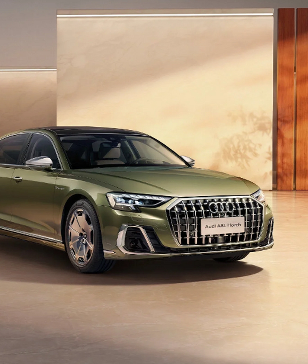 在外观设计上,奥迪a8l horch采用全新六边形中网,搭配竖向镀铬饰条