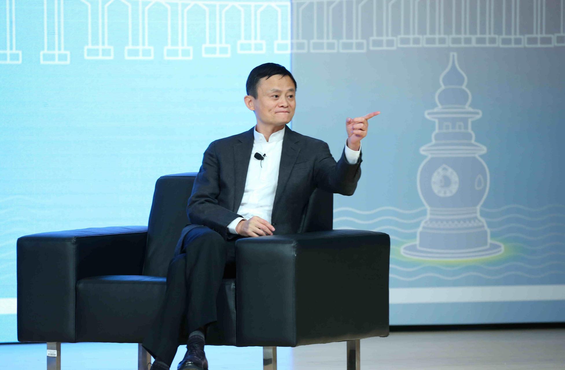 作为中国互联网巨头的阿里巴巴创始人,马云一直致力于推动移动支付