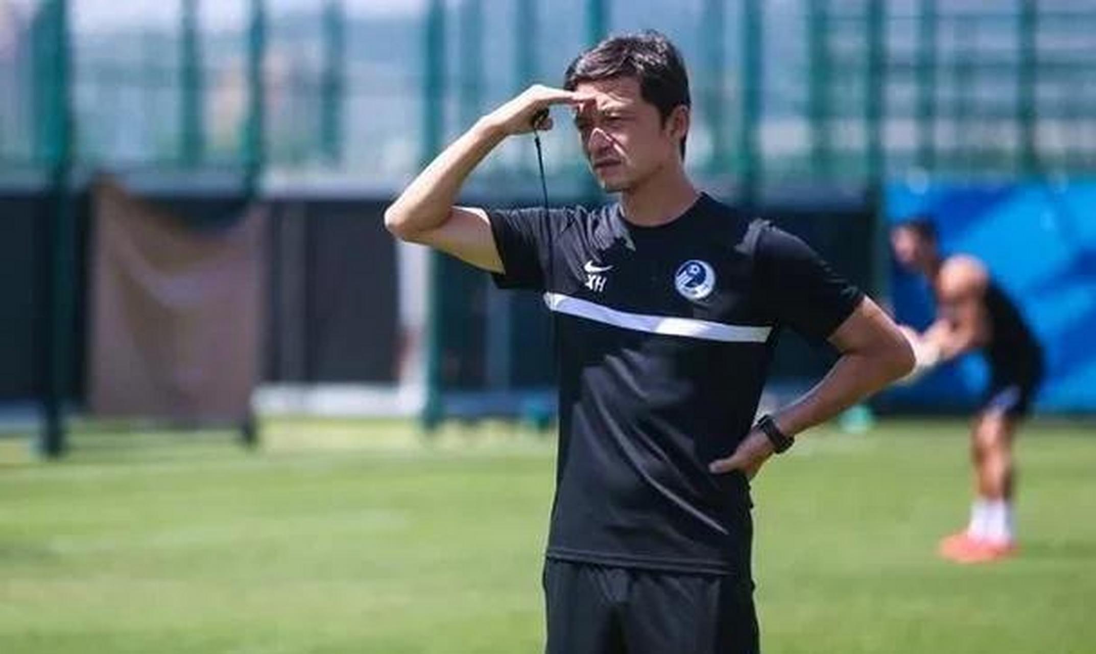 前锋:杨晨  王涛 中场:郑智 邵佳一 申思 祁宏 后卫:范志毅 孙继海