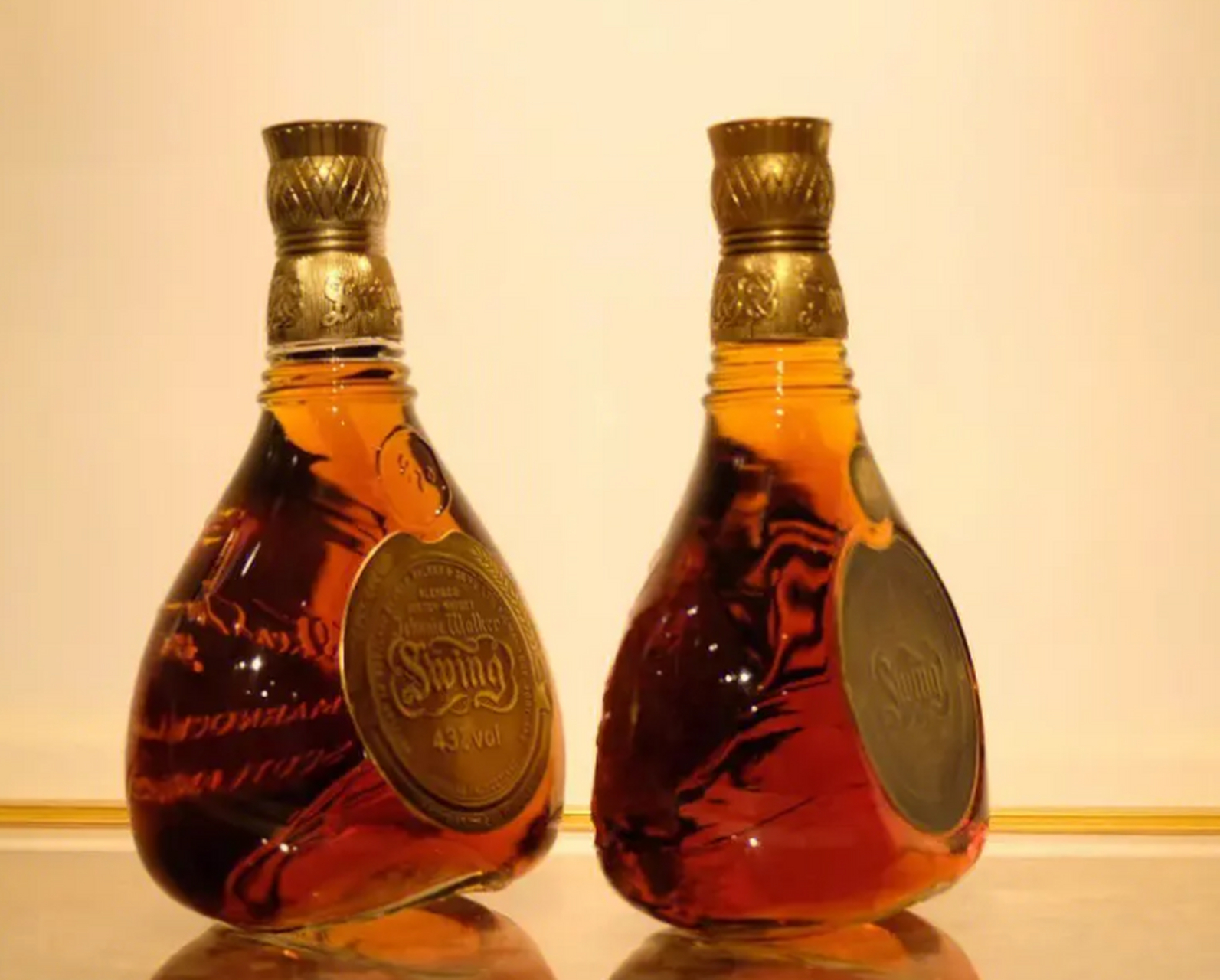 国外名酒 johnnie walker(尊尼获加)  尊尼获加又译约翰走路,是世界