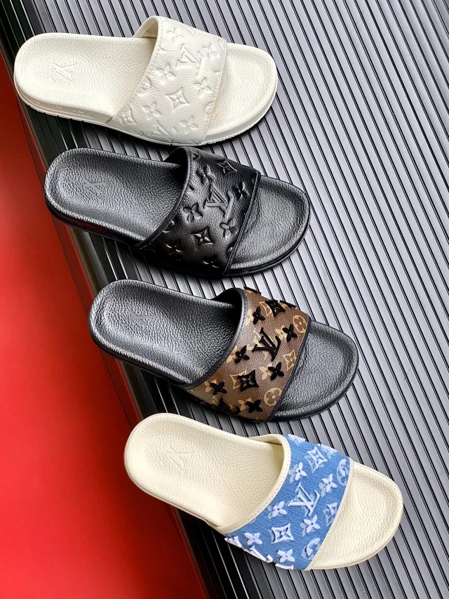 lv男士时尚休闲皮拖鞋  匠心之作  都市生活与休闲聚会的理想之选,此