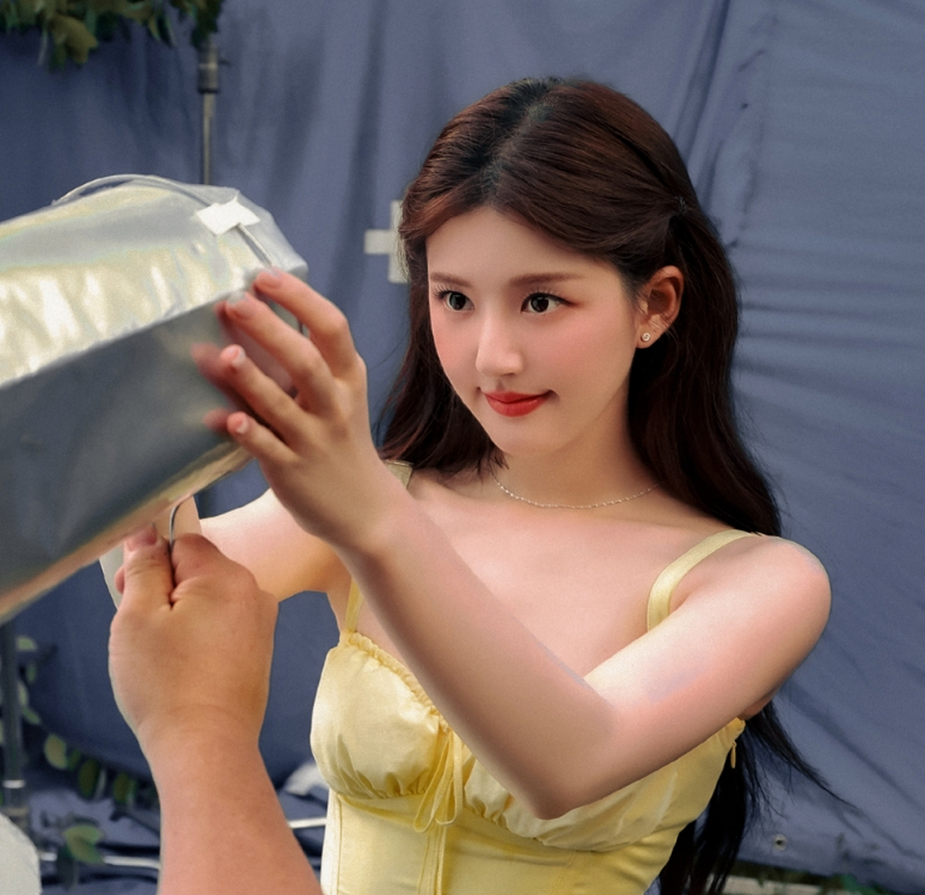 快乐开心,娇俏灵动的小仙女#赵露思# 花枝招展,人见人爱的邻家小妹.