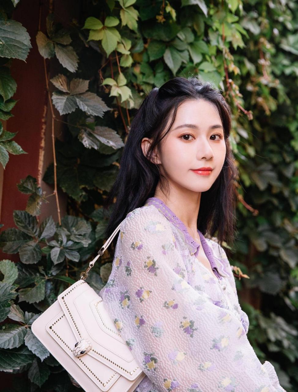 又美又仙,又纯又甜的女星关芯