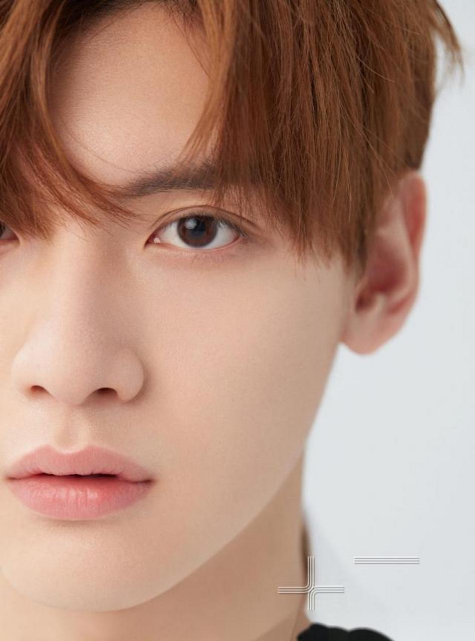 开幕式,杜海涛把赵磊念成赵让,任世豪念成任世嘉……来,r1se高清怼脸