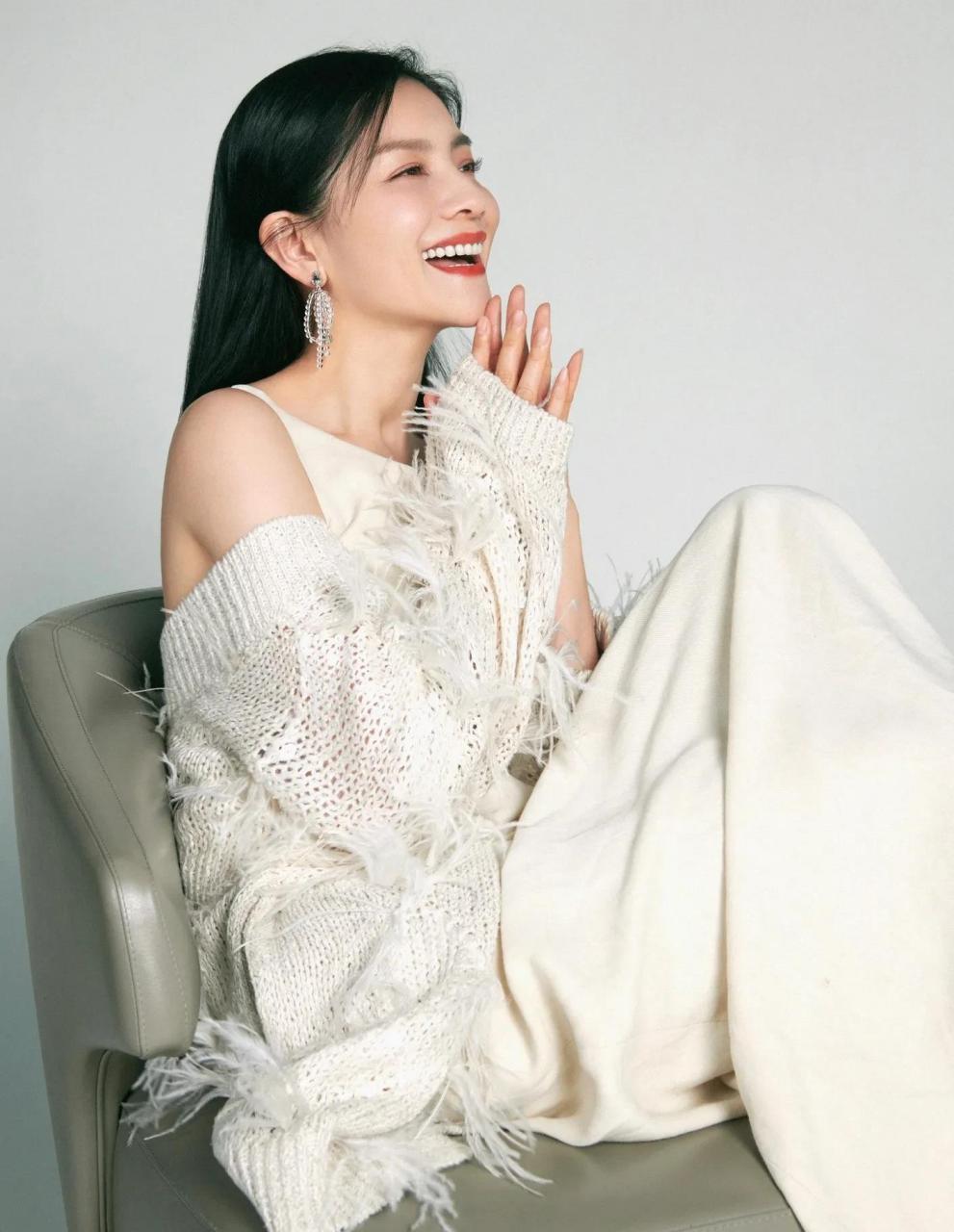 胡可 1717:光脚 #胡可