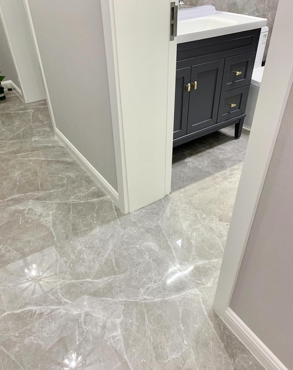 地砖通铺效果|门槛石 很多人好奇地砖通铺时,房门入口该不该选门槛石?