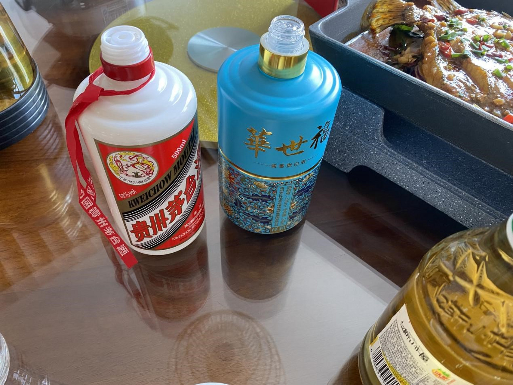 建议男人应酬时:喝酒别太心疼钱,遇见这5款白酒该喝就喝,100%纯粮酿造