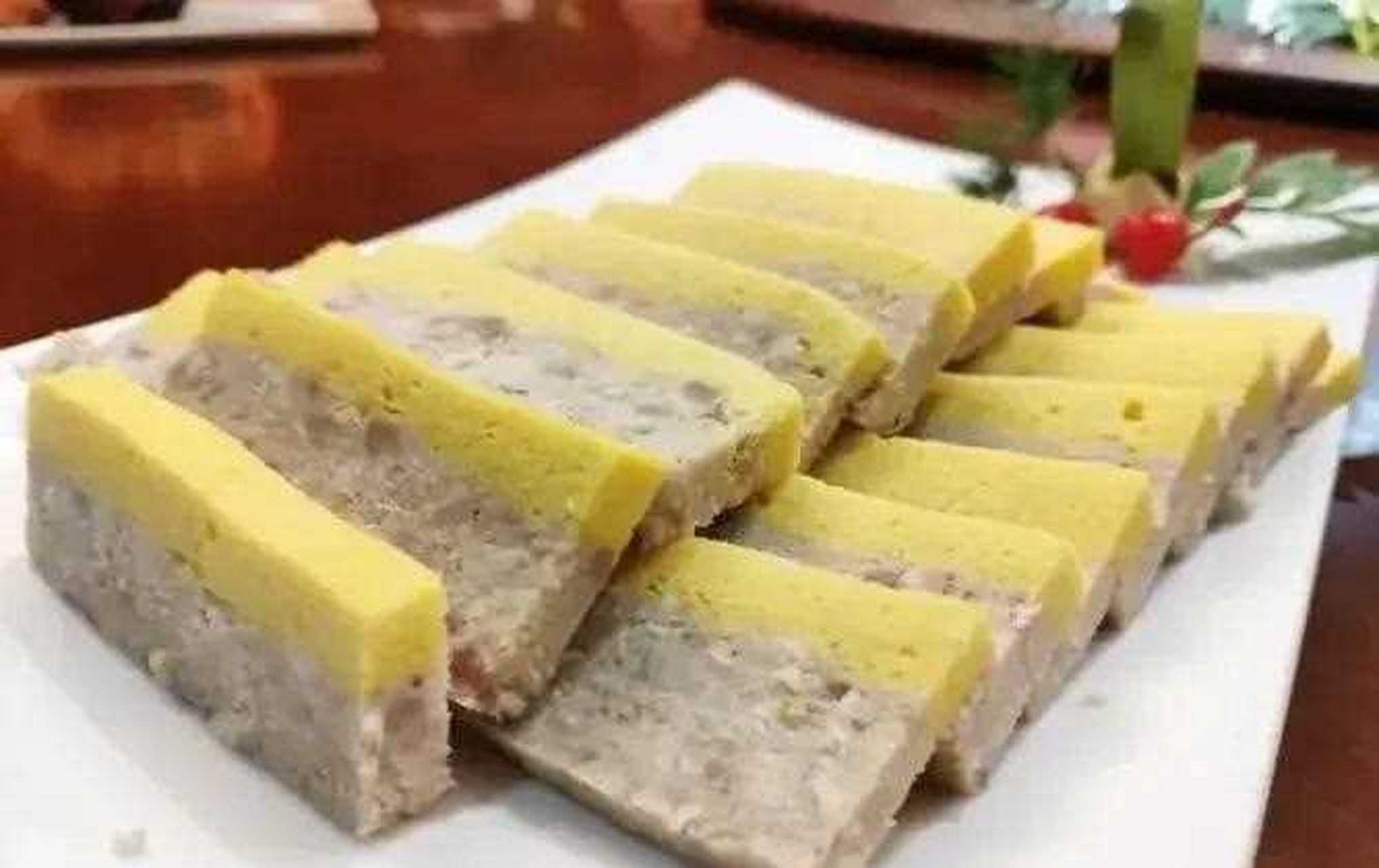 在泾阳,有"无穰饸不成宴席"的说法,可见穰饸在当地人心中的位置佣多