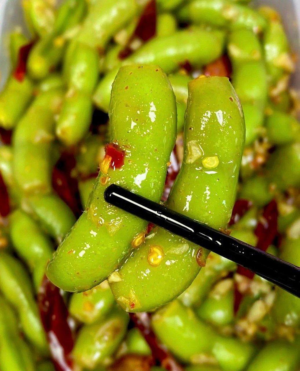 还没有吃过这个配方的凉拌香辣毛豆你们一定要去试试看!