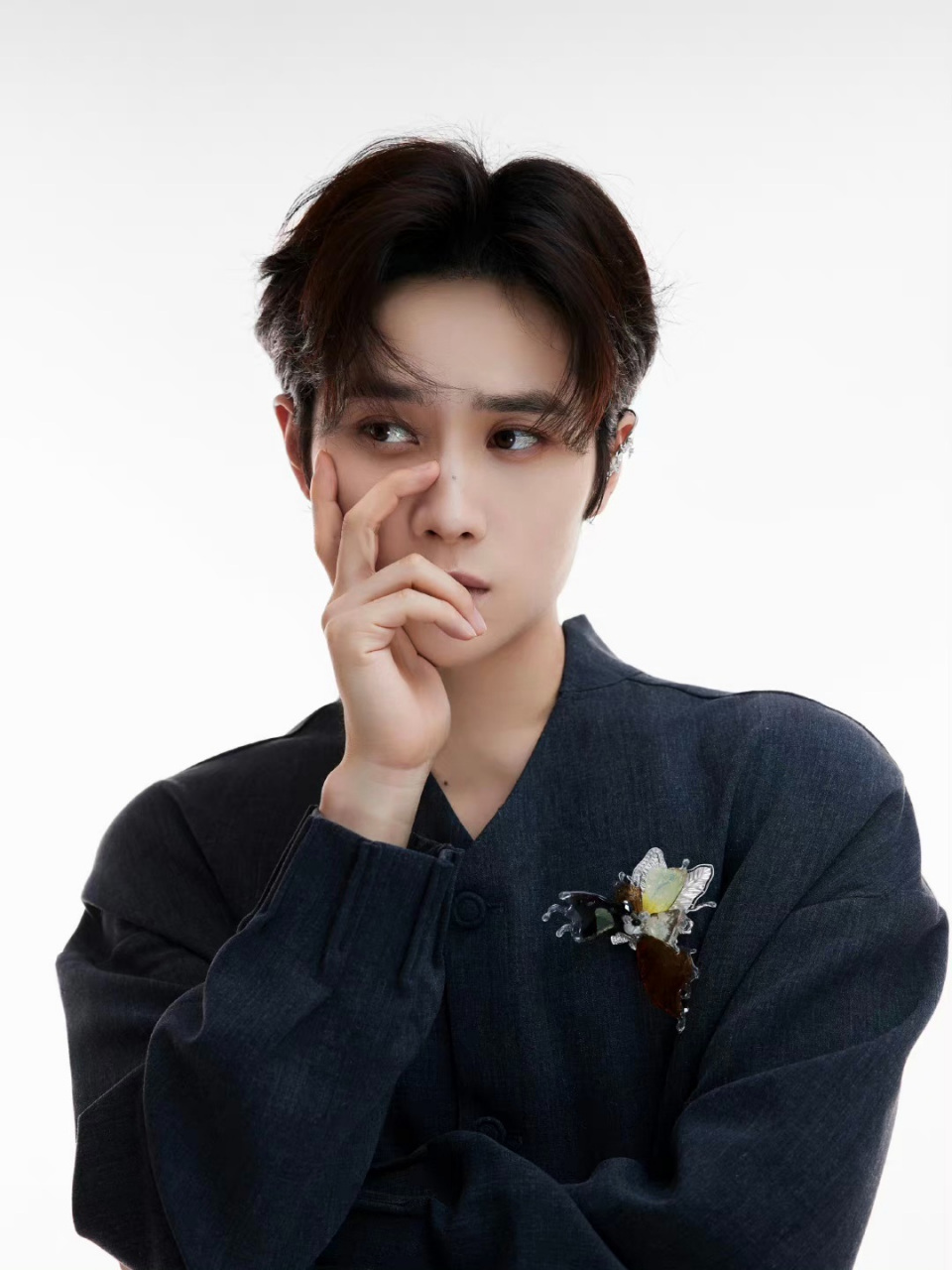 井胧井迪辟谣! 笑料再 1啊啊啊笑死了.到底是谁在以为他俩是夫妻啊!