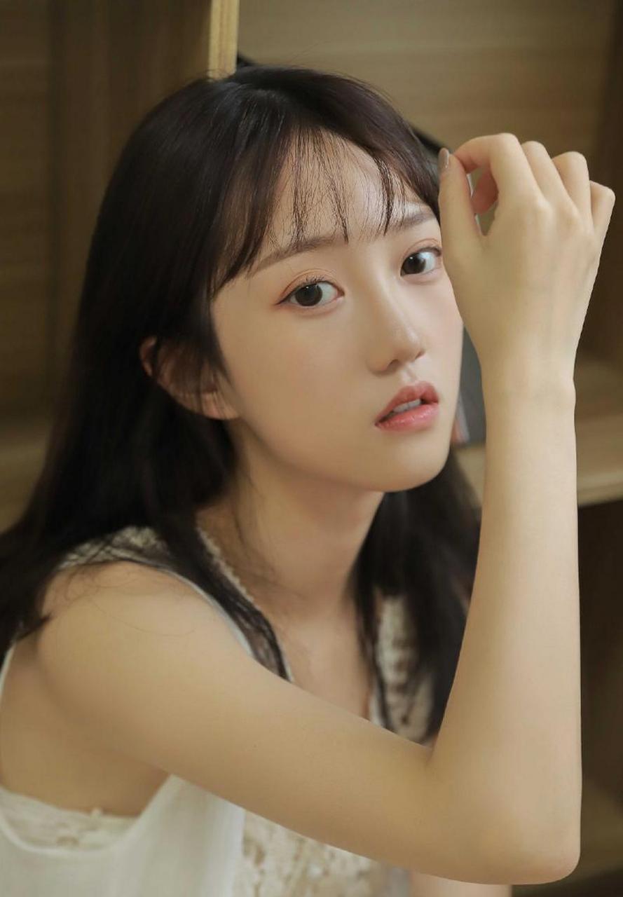 大眼睛清纯美少女摄影写真美图
