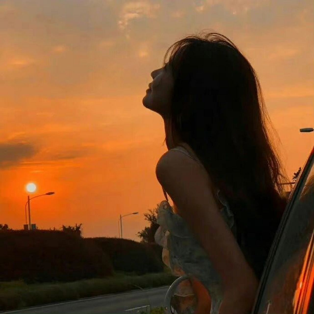 夕阳西下,头像中的美丽景色