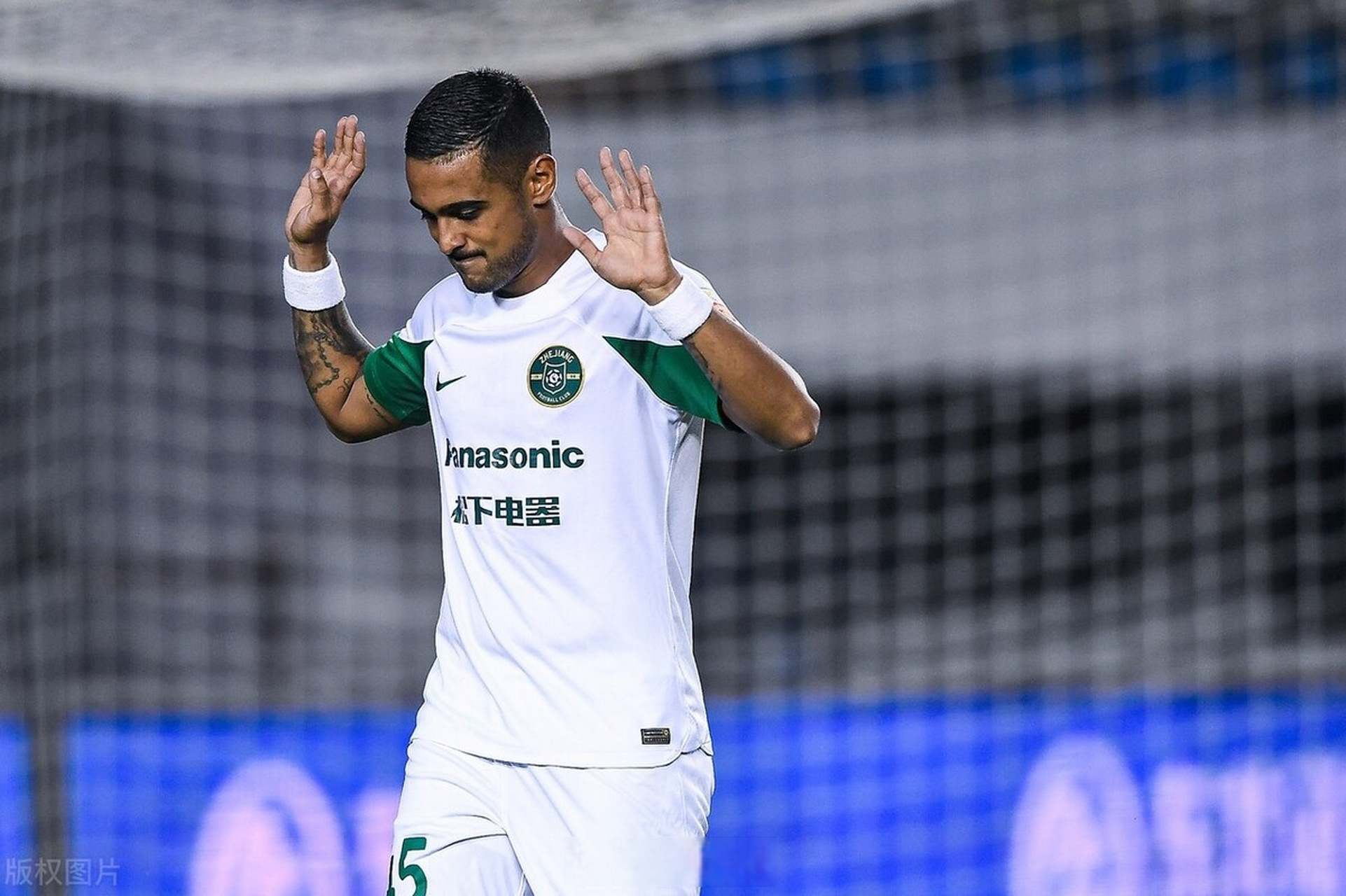 太尬了……亚冠首轮浙江队竟然被打的溃不成军,1:4惨败武里南联  亚冠