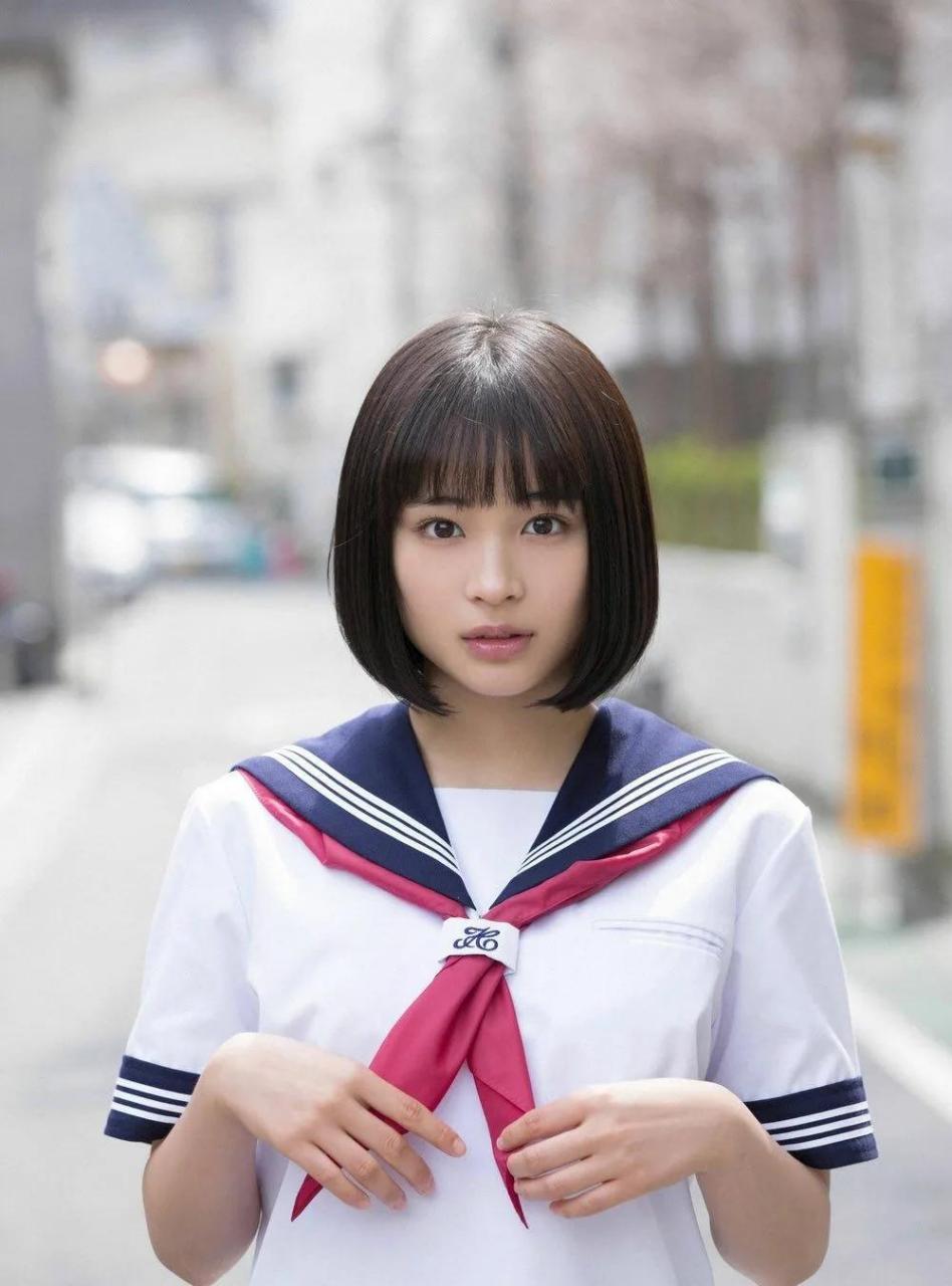 日本女孩广濑铃清纯唯美写真