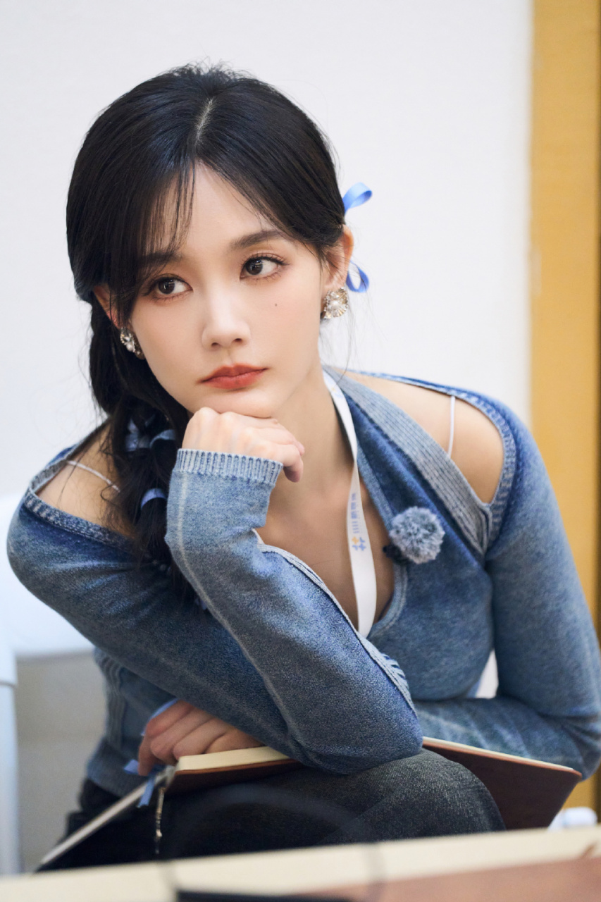 开局就上李一桐