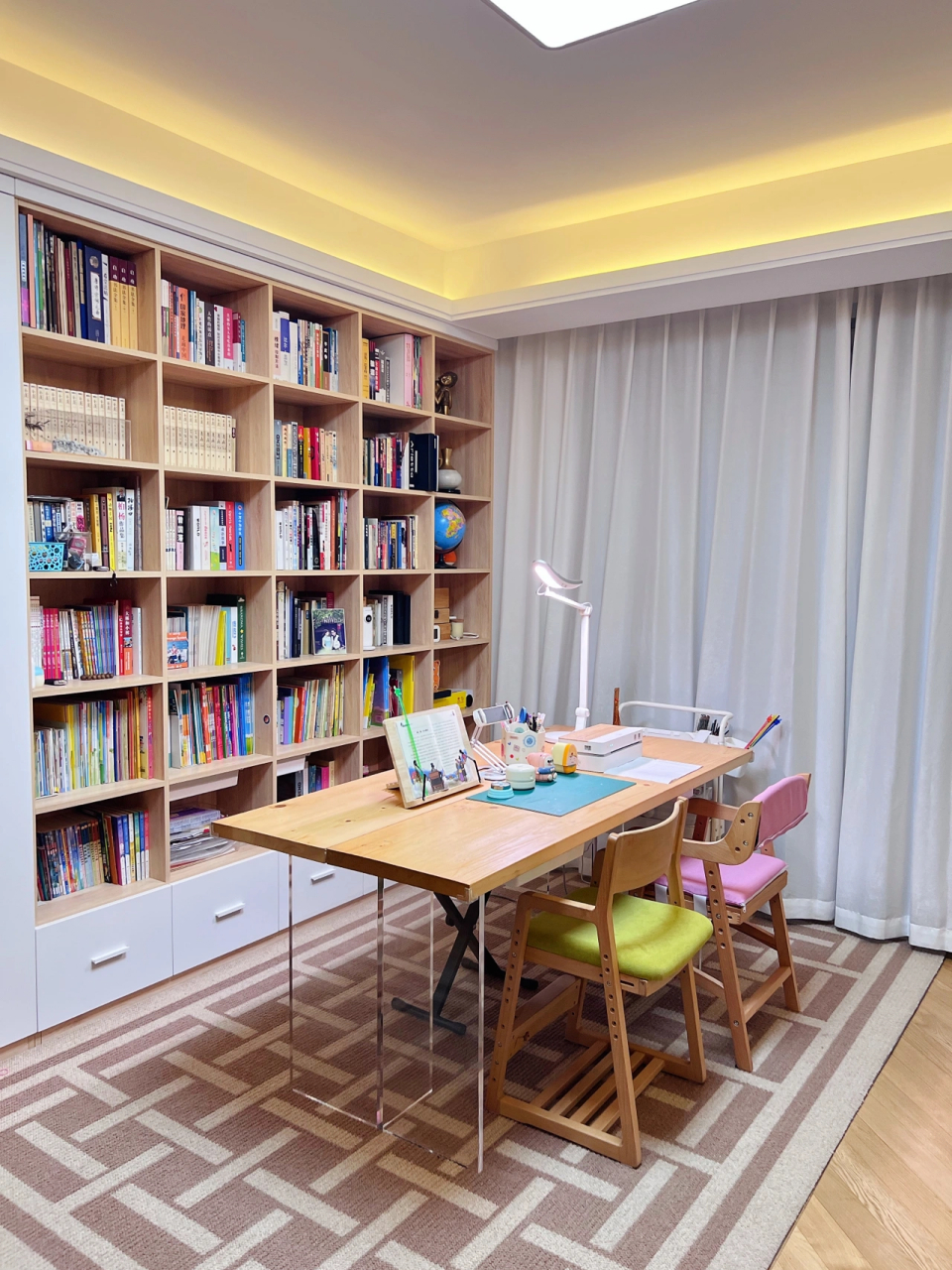 如何打造学习型小学生书桌  |平价效率工具     一个自己喜爱的干净的