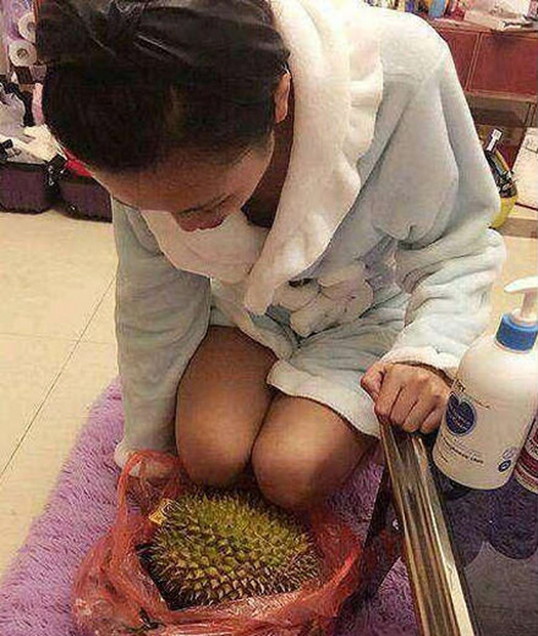 不怕疼的妹子,来我家跪cpu吧