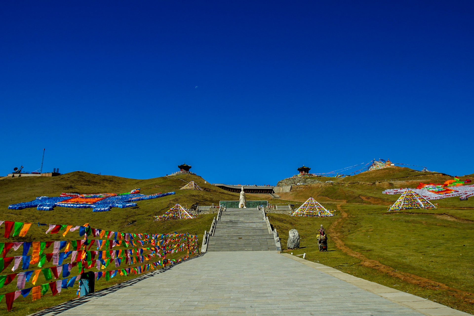 西宁日月山,简直是一片仙境!