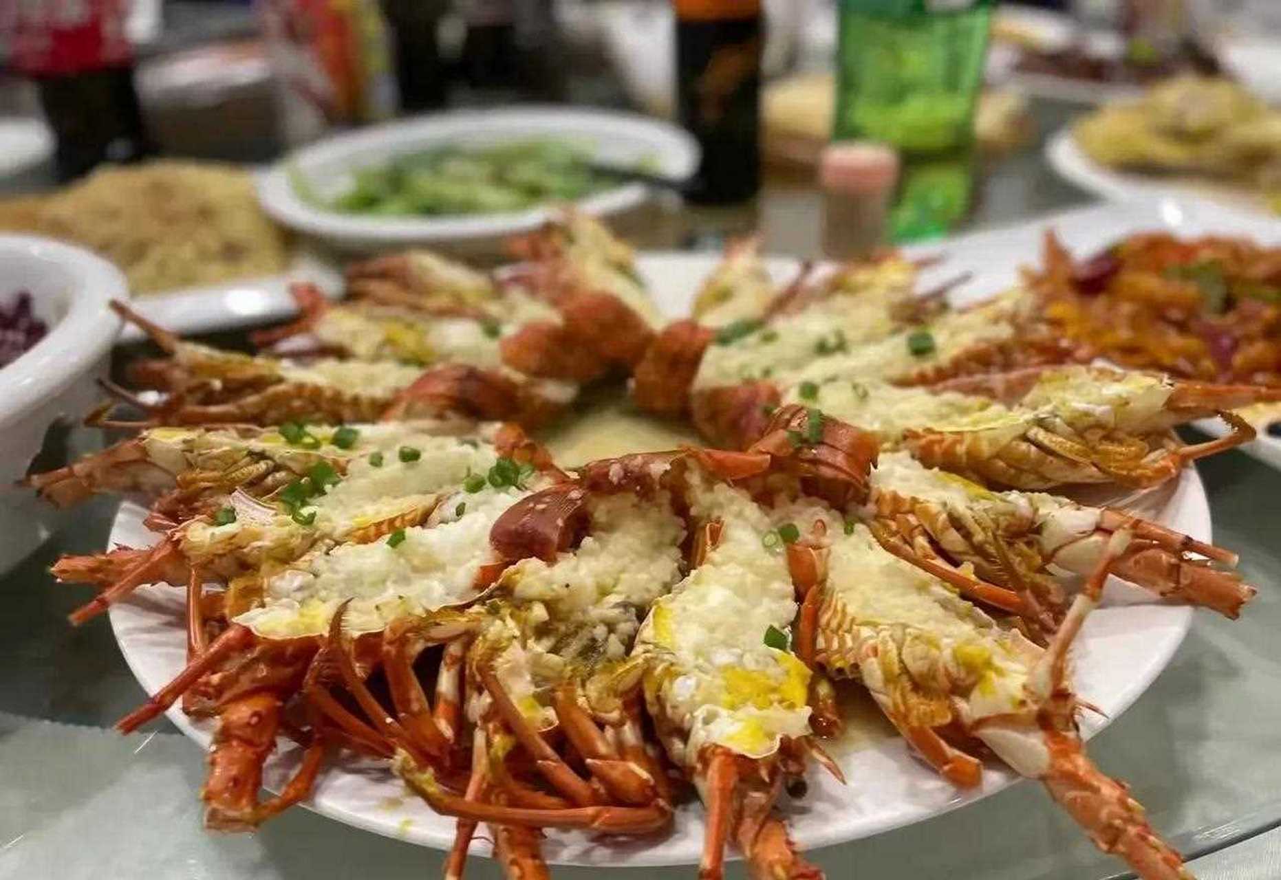 海鲜,作为湛江人的我,最喜欢吃了.