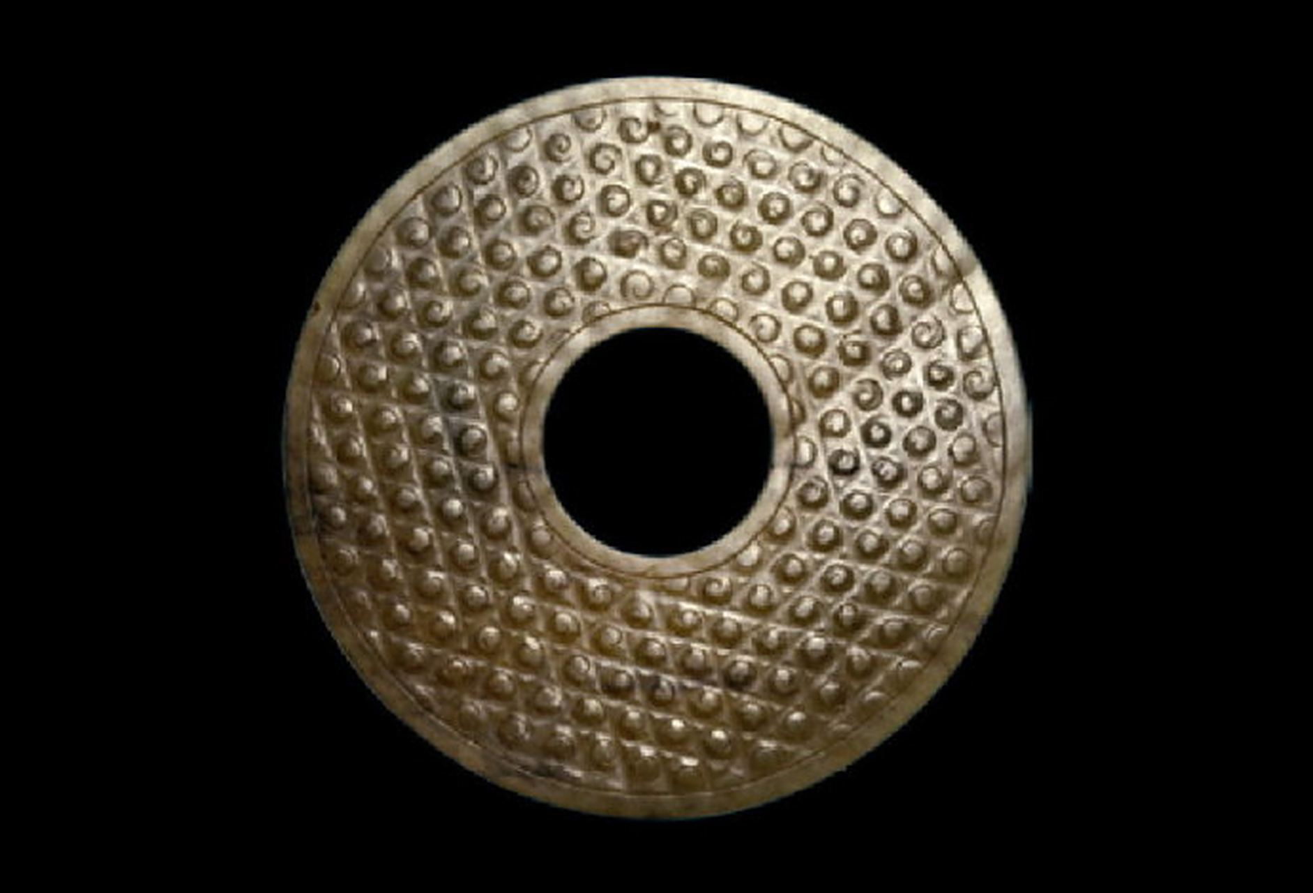 文物# 这是一组各地博物馆收藏的汉代玉璧.