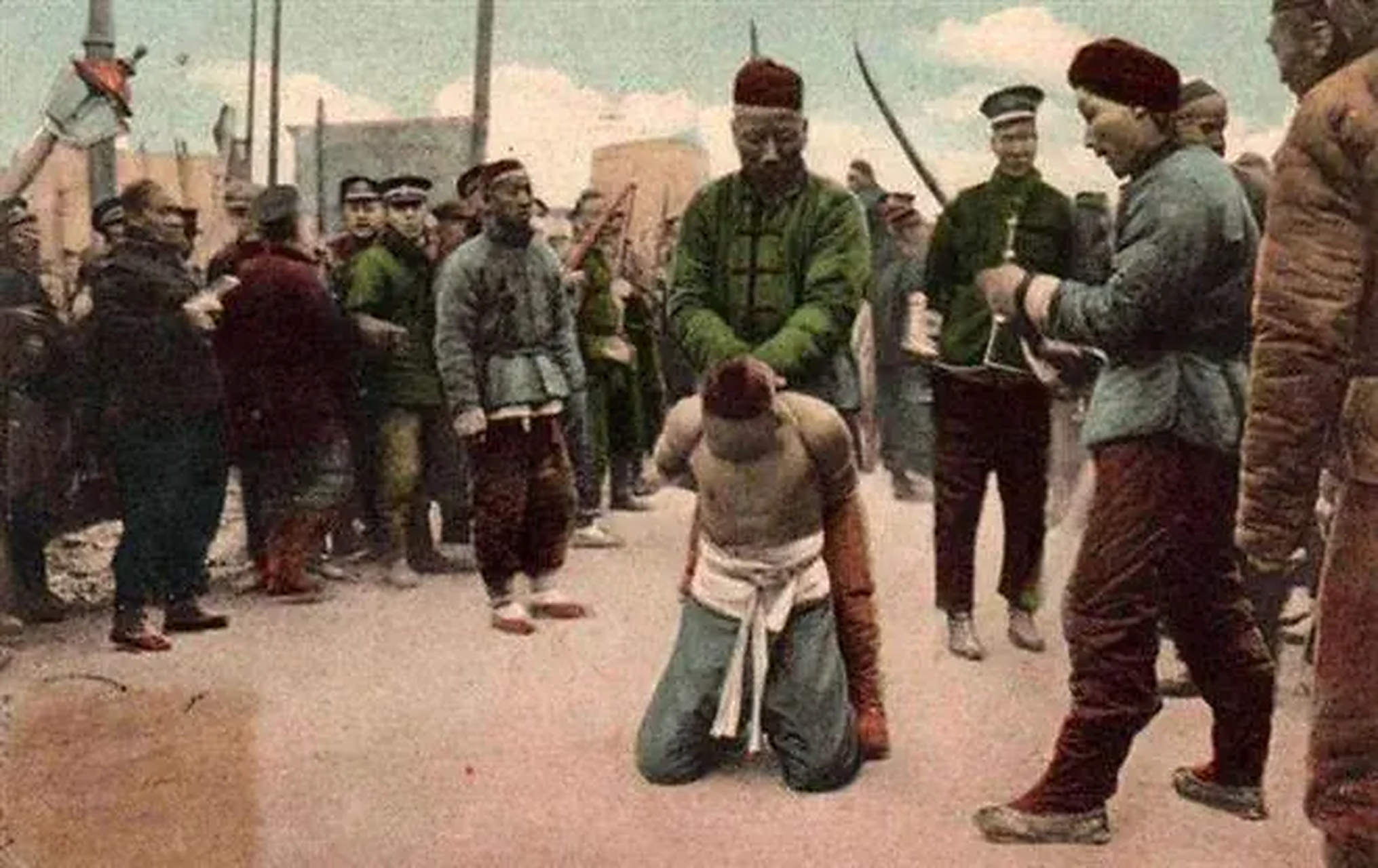 1901年,一名义和团成员被砍首.