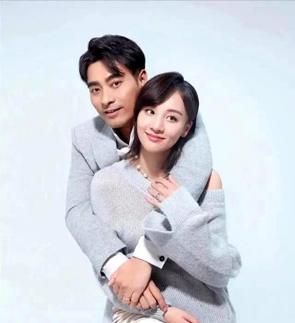 陈龙和章龄之只认识了15天就闪婚了,算是先结婚后恋爱的.