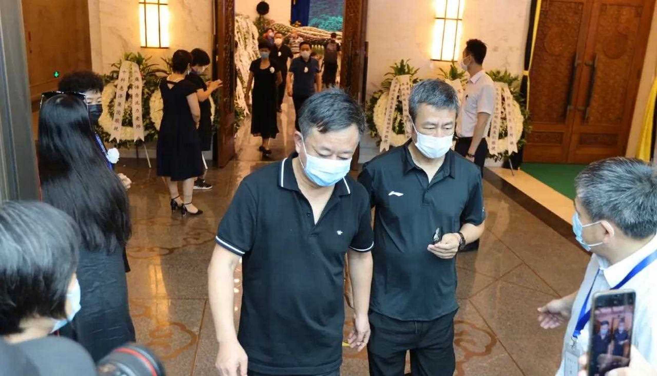 沈力老师的告别仪式在北京八宝山殡仪馆大礼堂举行.