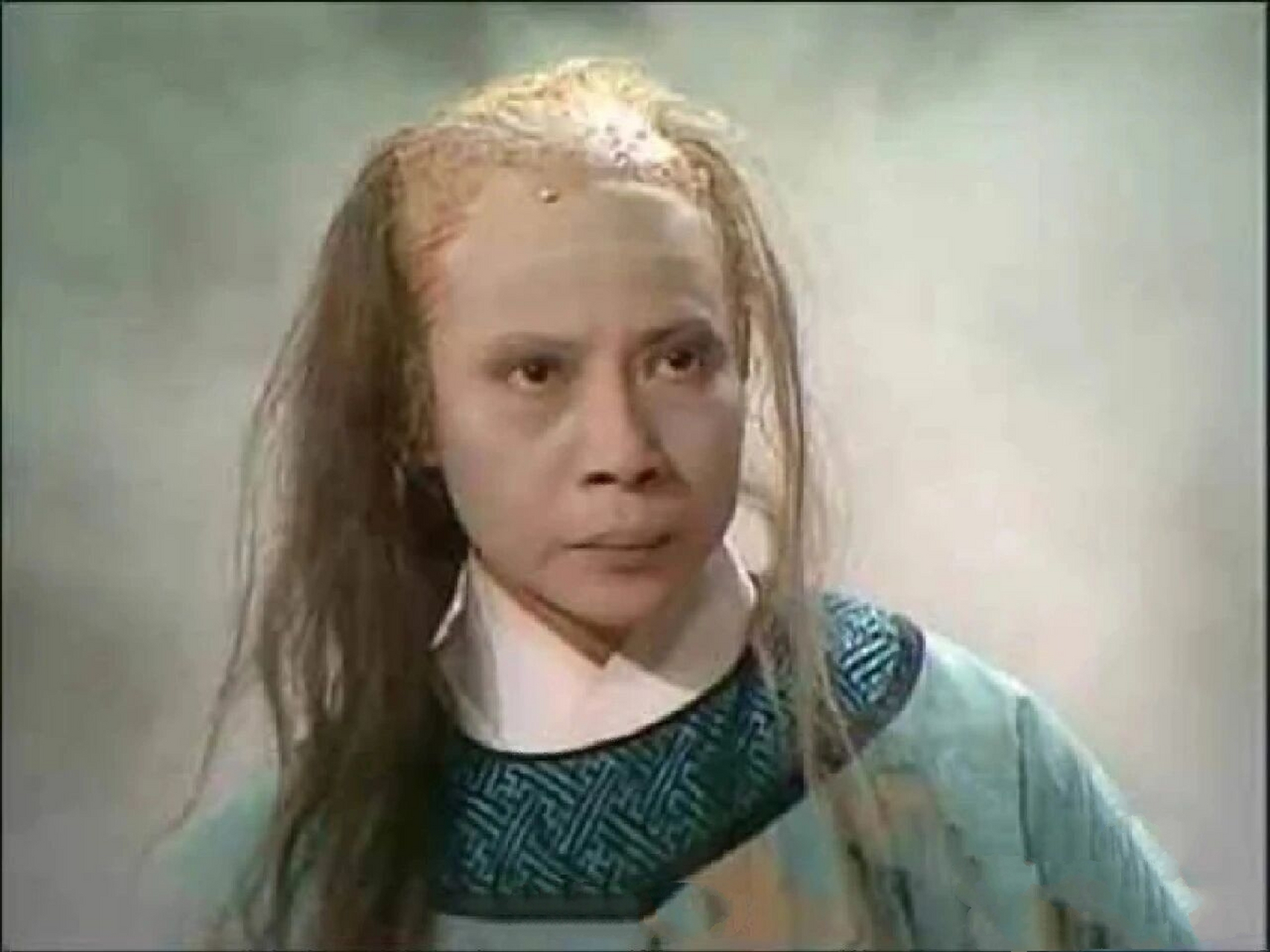 裘千尺本尺	 照这样发展下去,吐枣核是迟早的事儿了了了了.