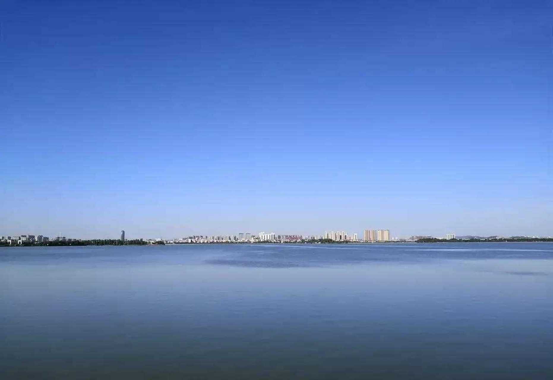 荣耀v10拍摄的汤逊湖