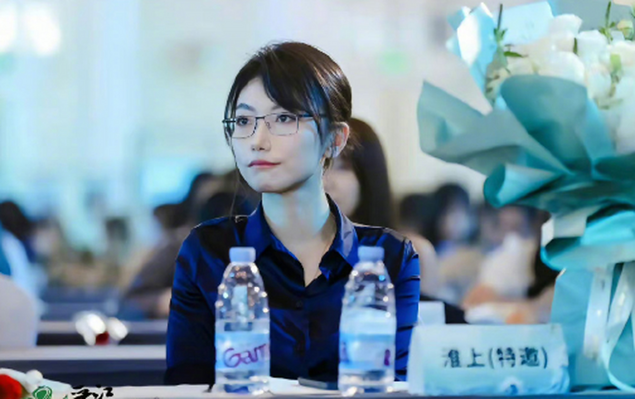 淮上长得好漂亮,扑面而来的精英感.