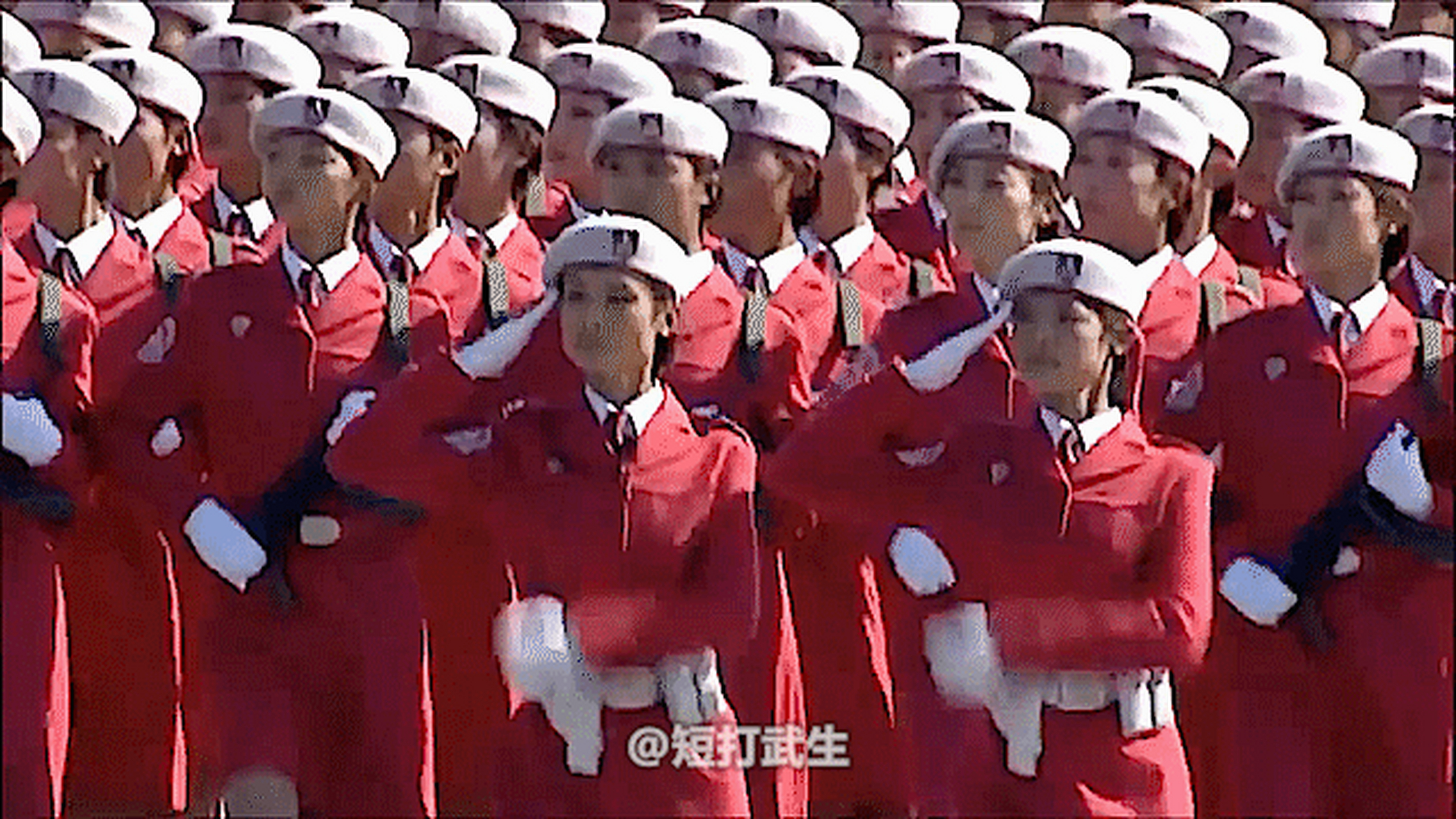 中国阅兵女民兵图片