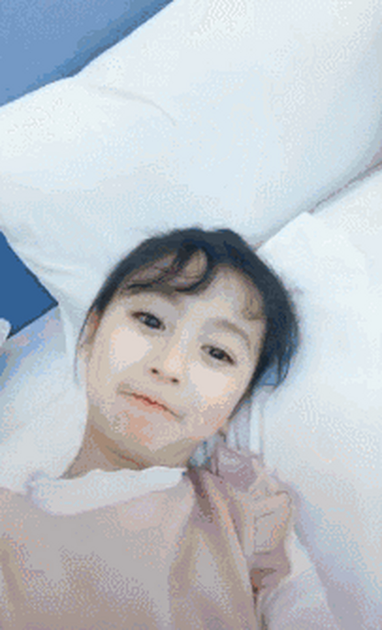 裴佳欣出生于2009年,到现在也才12岁,但是名气却一点都不低.