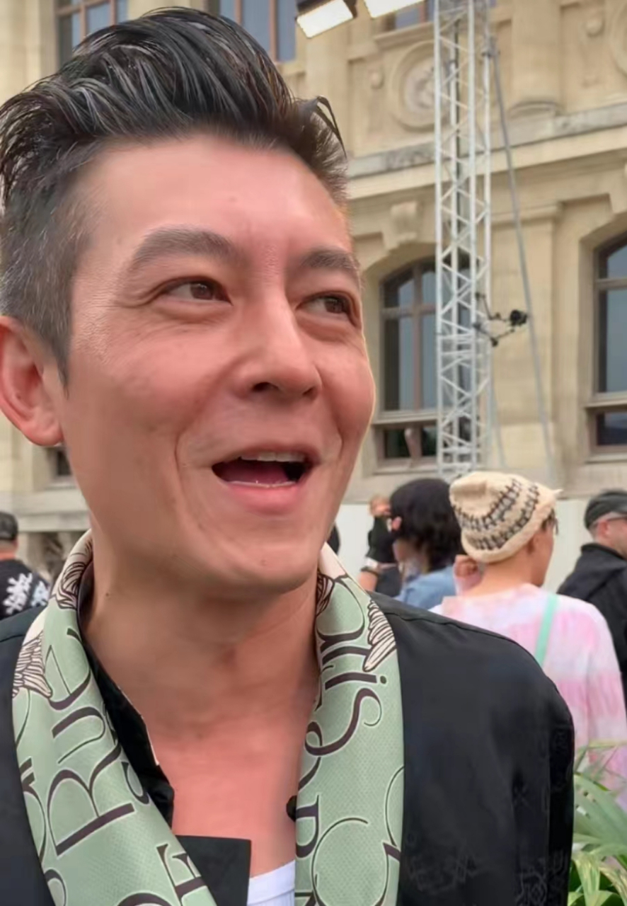 大家觉得陈冠希和谢霆锋,哪个看起来