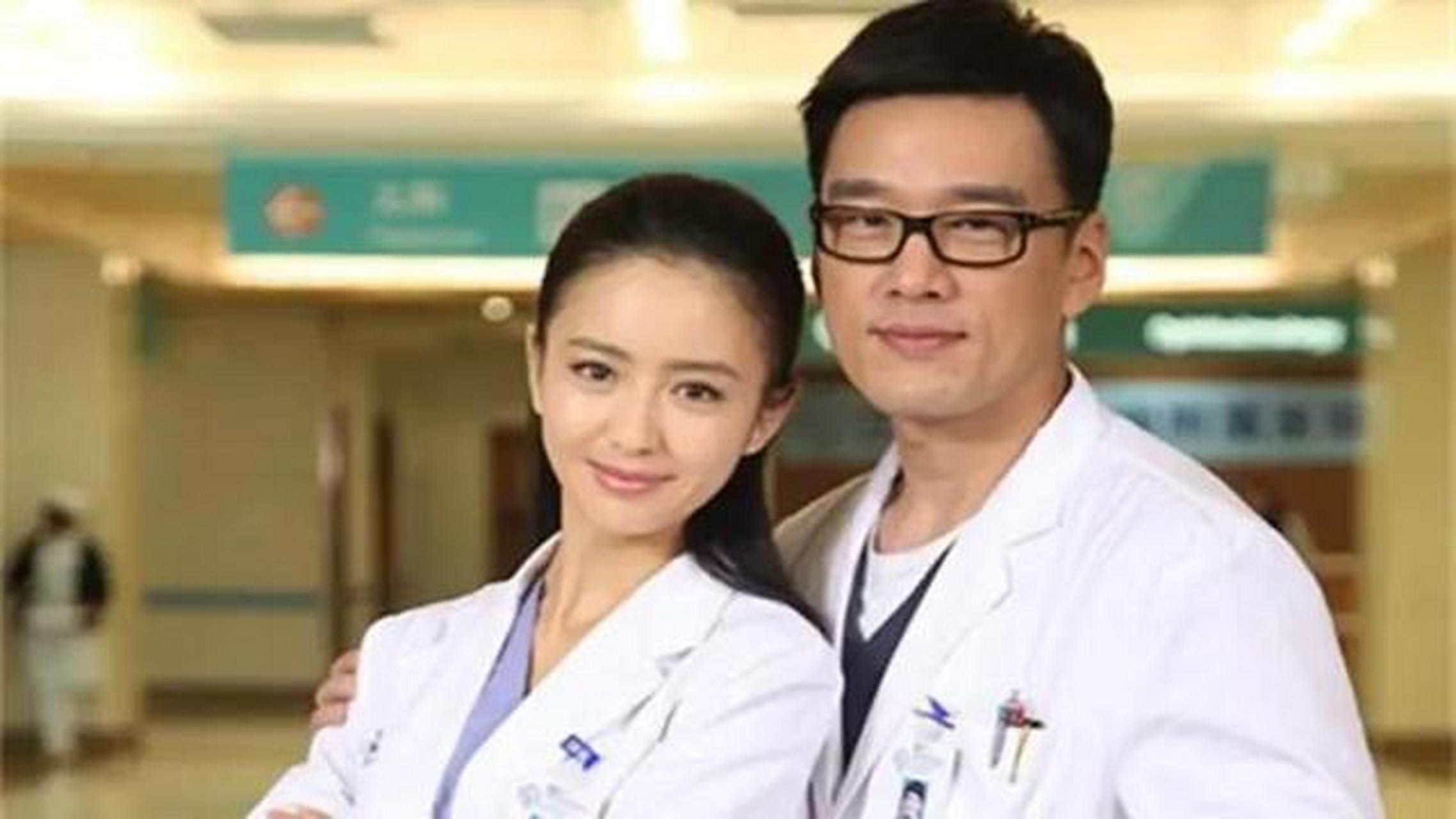 一天夜里,佟丽娅突然想王耀庆了,发微信给他:"有没时间?出来吃个饭?