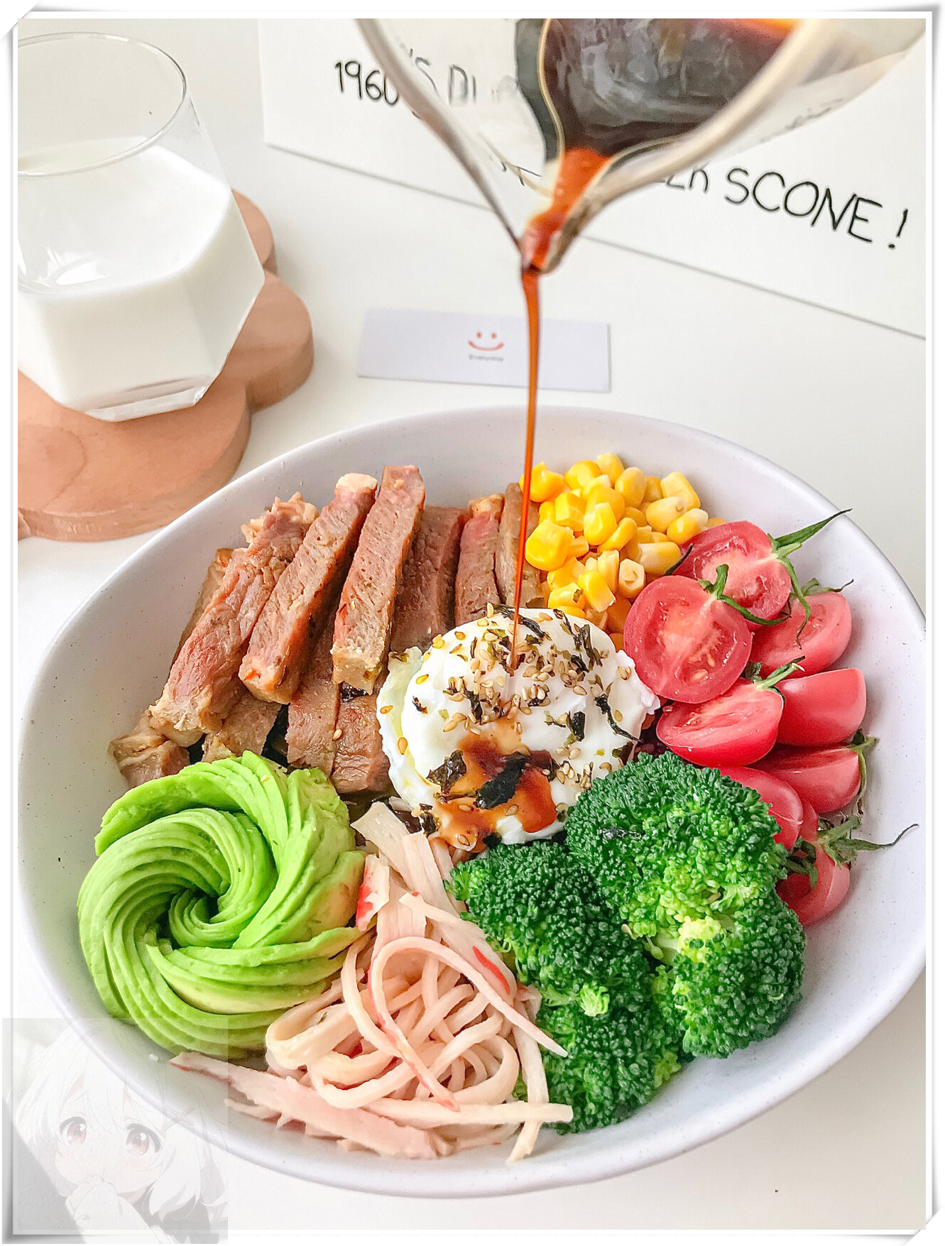 快来尝试这款百吃不厌的老网红poke bowl吧