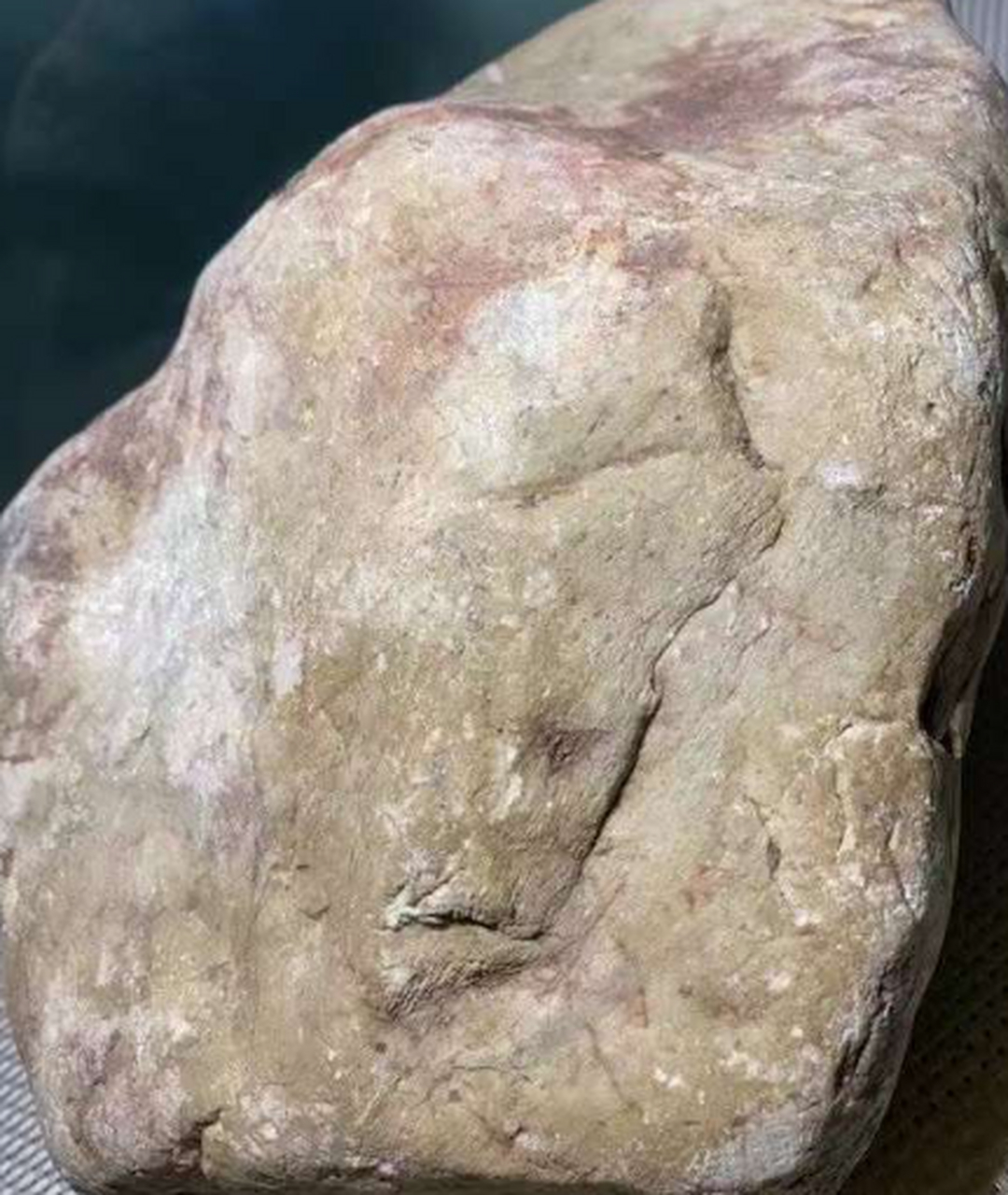 8公斤木那包浆皮猛料,压灯水头爆开空度极强,冰感荧光杠味足,品相好裂