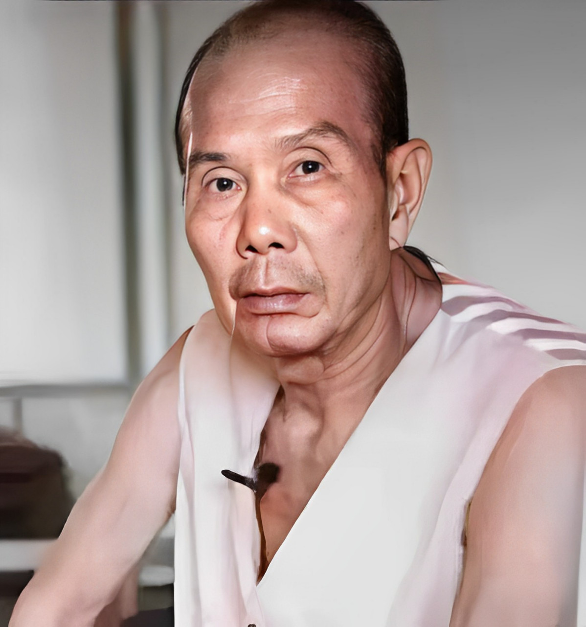 这个汕头的老农,叫彭大祥,是一个只有小学文化,从来