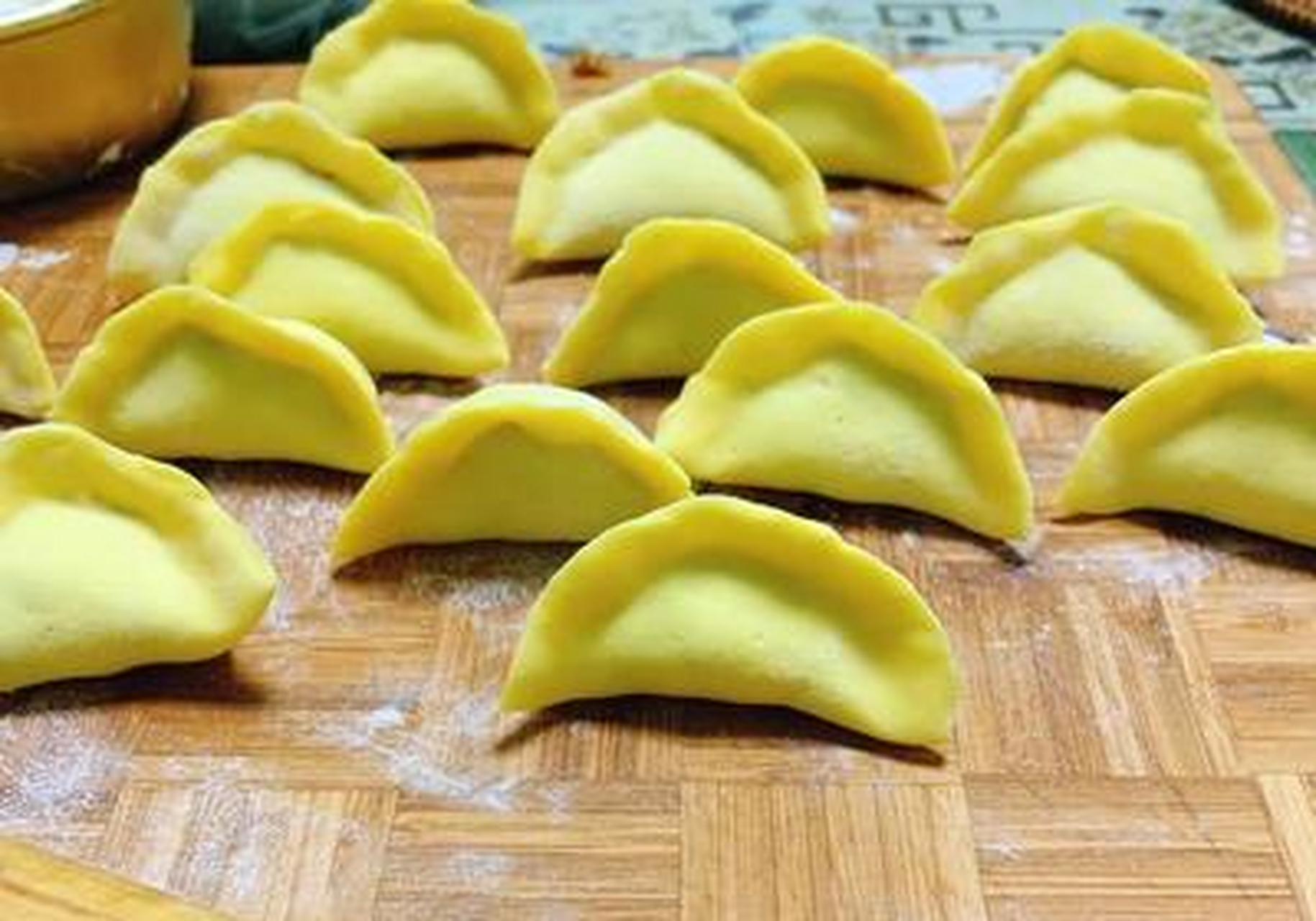 今年最新的玉米饺子粉,口感香浓劲道,做饺子,蒸或煎饺,都一口香到骨子