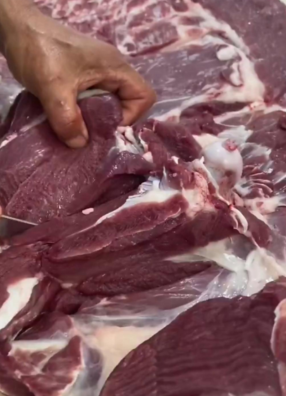 这肉颜色这么深,是老母猪肉吗?母猪肉是不是不好吃?