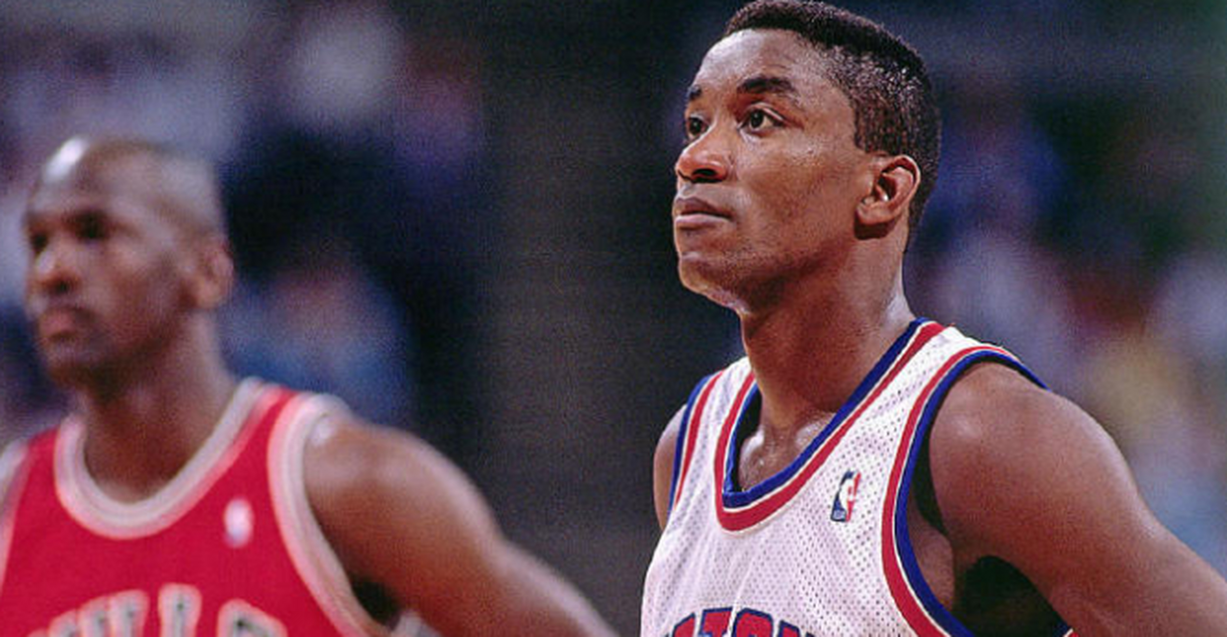 乔丹纪录片# 活塞名宿伊赛亚-托马斯今日接受电视访谈分享了他对于