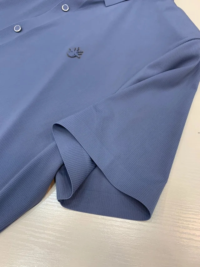 今日分享:迪奥衬衣 进口冰丝针织面料!摩登大气.