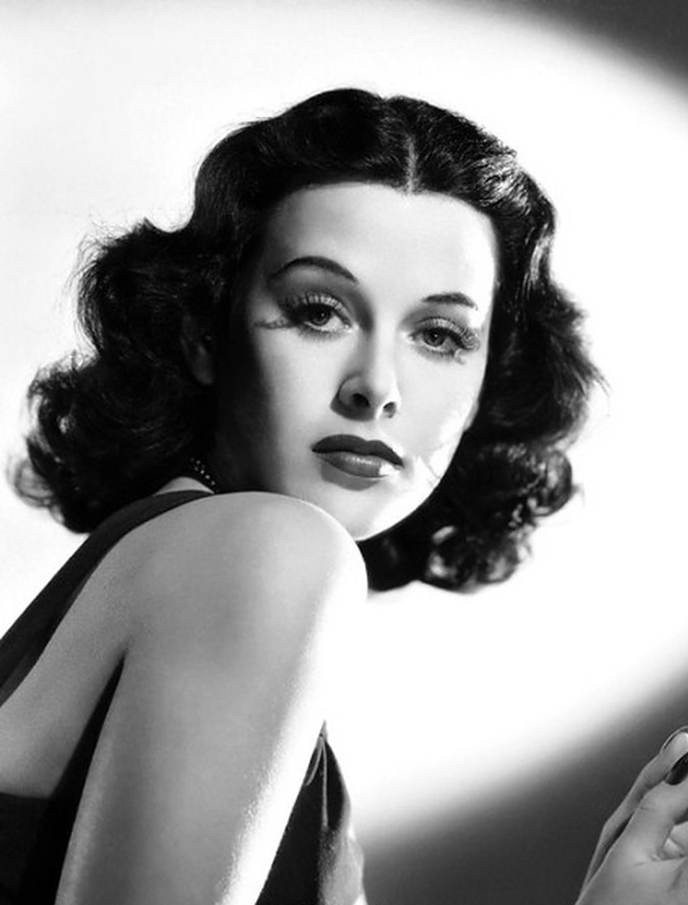 有个漂亮的犹太女人,8块钱买进一批油灯,10块钱没人买