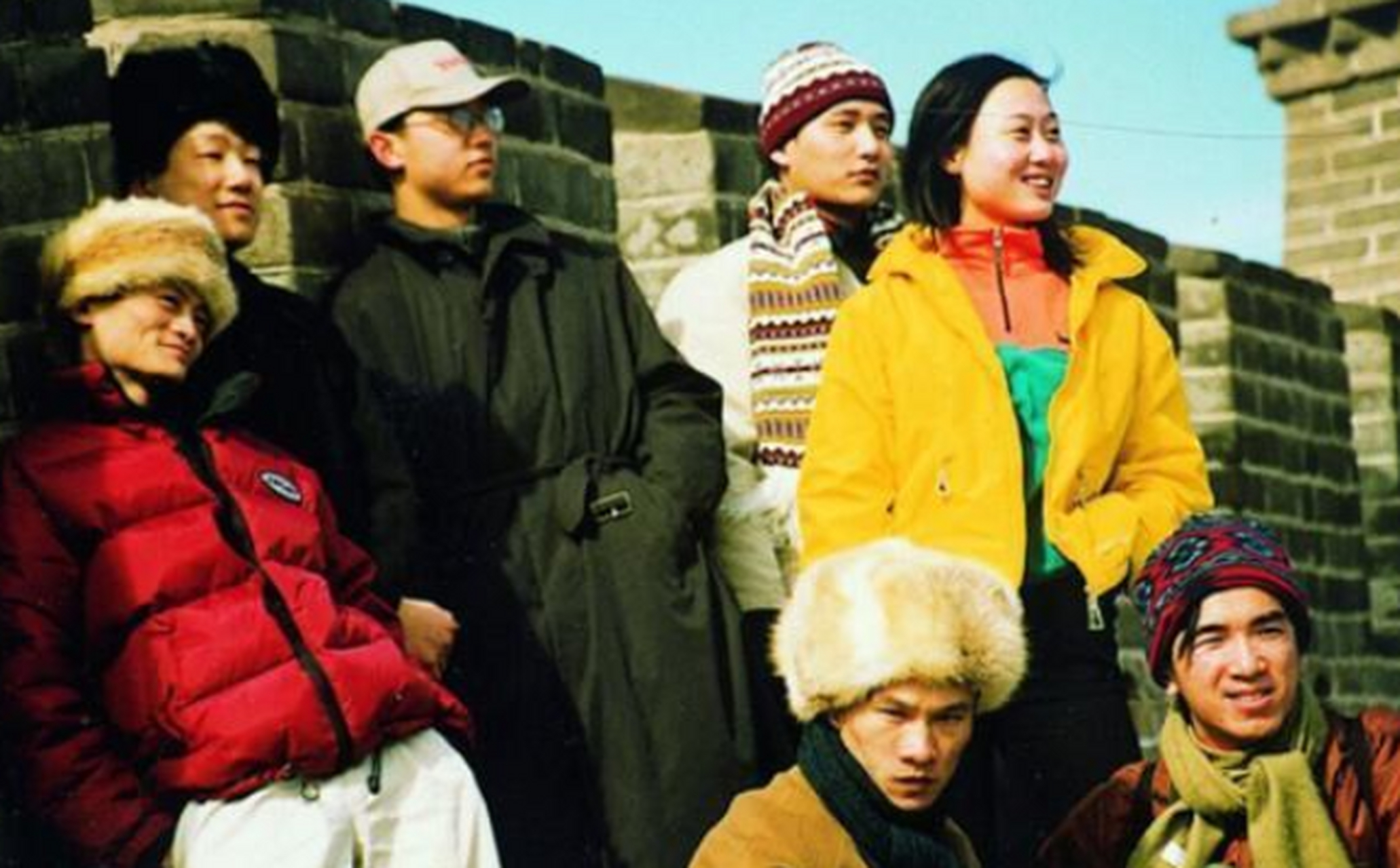 有人问张瑛:当时你作为杭州师范学院的校花,那么多人追你,为什么你