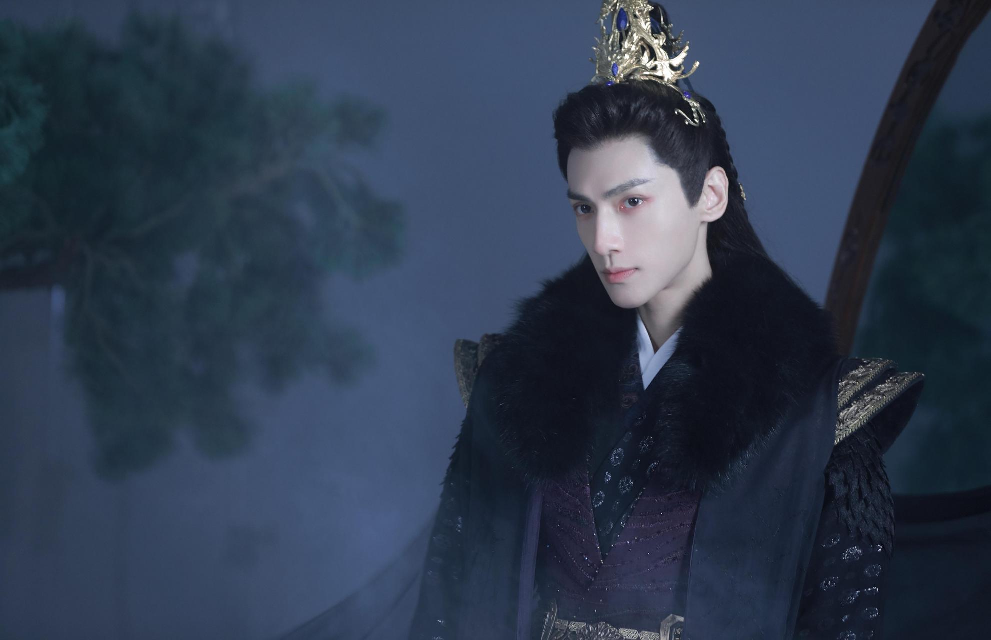 针对热搜话题"长月烬明算爆了吗",狗仔江小宴更新