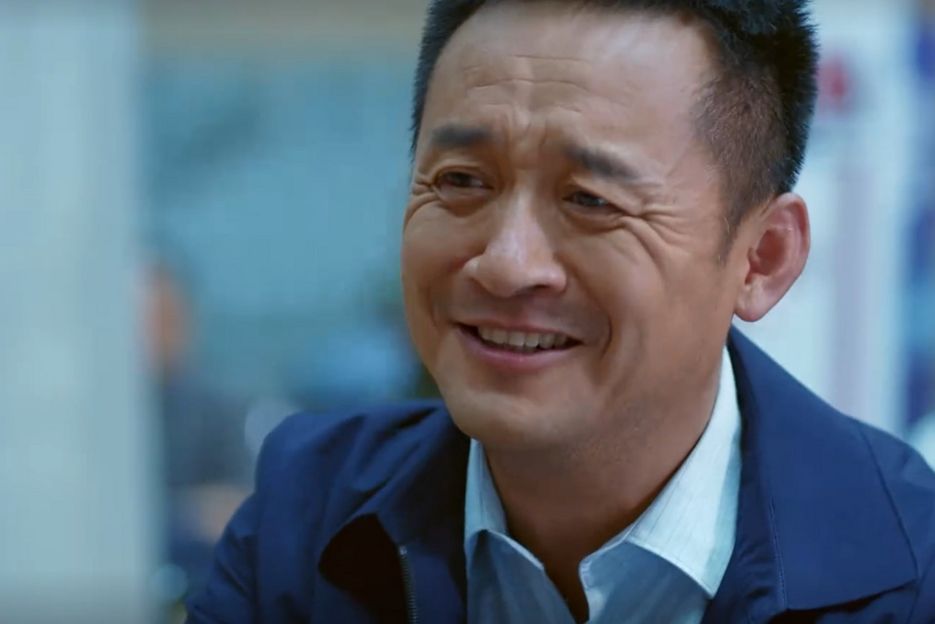 电视剧推荐# 有人注意《热爱》中的镇书记吗?