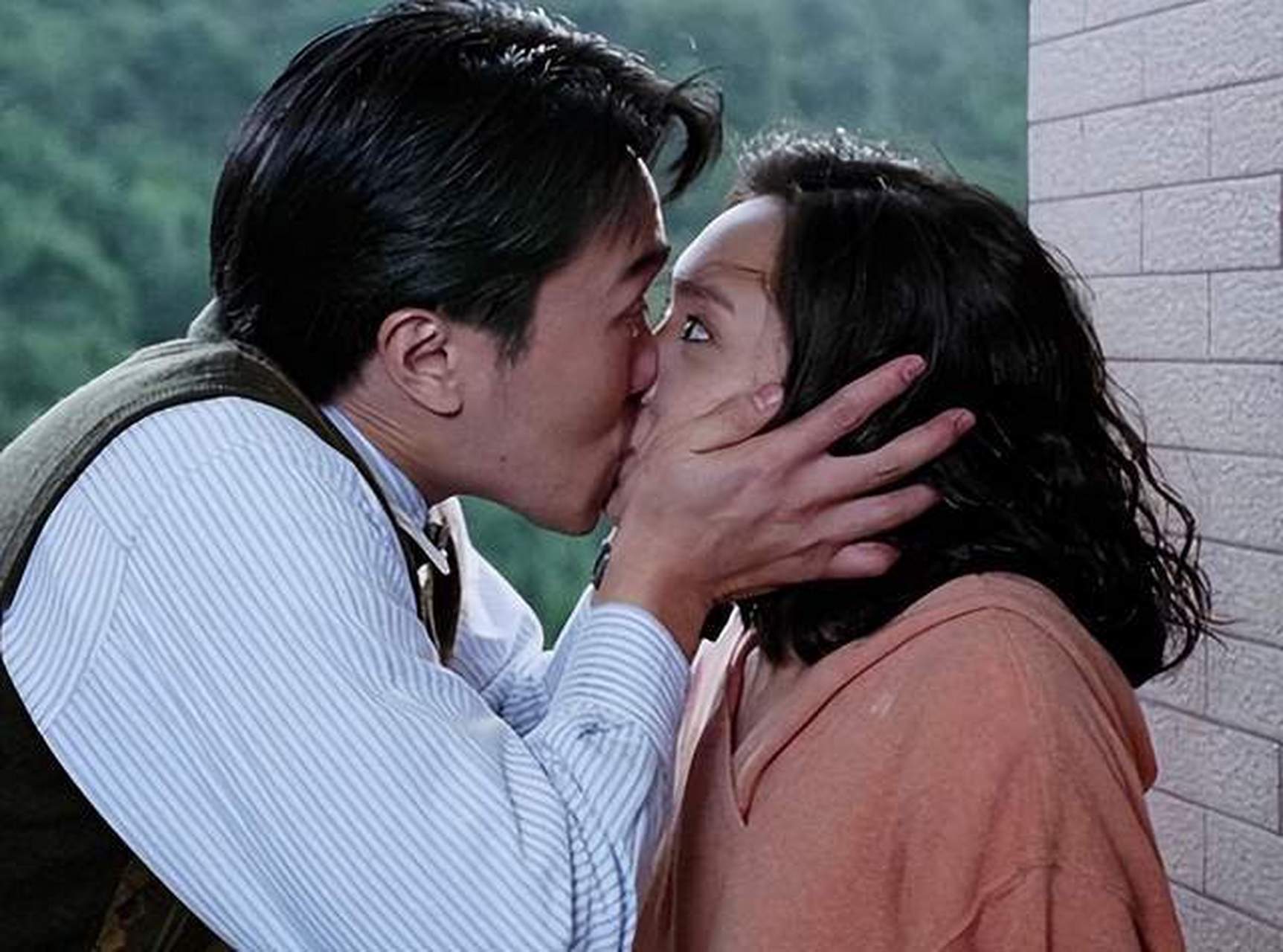 周星驰朱茵分手被揭秘,莫文蔚不是小三,疑移民失败,女方耗不起