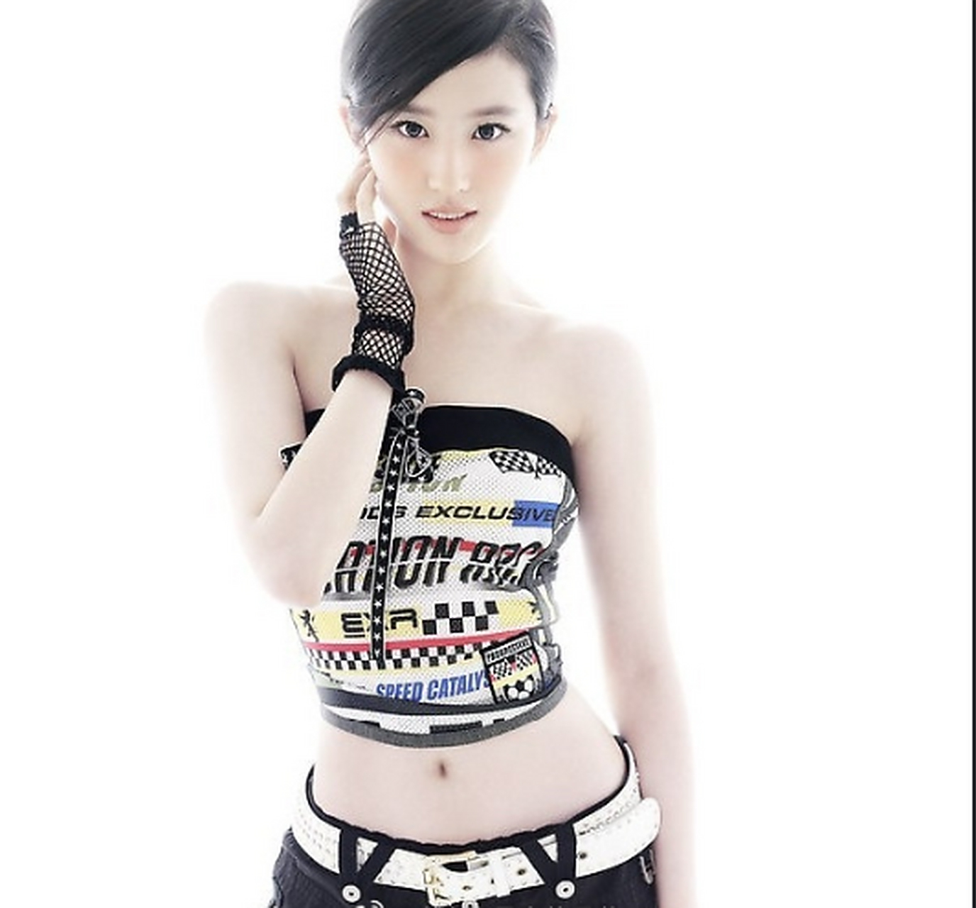 刘亦菲写真拾遗!为数不多露肚脐眼的仙仙