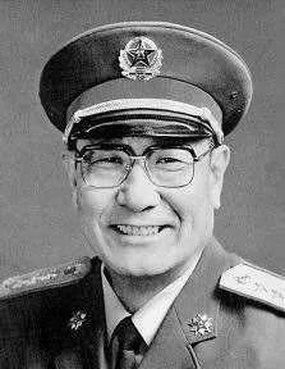 1983年,39军副军长黄达宣迎接"空降"过来的新军长