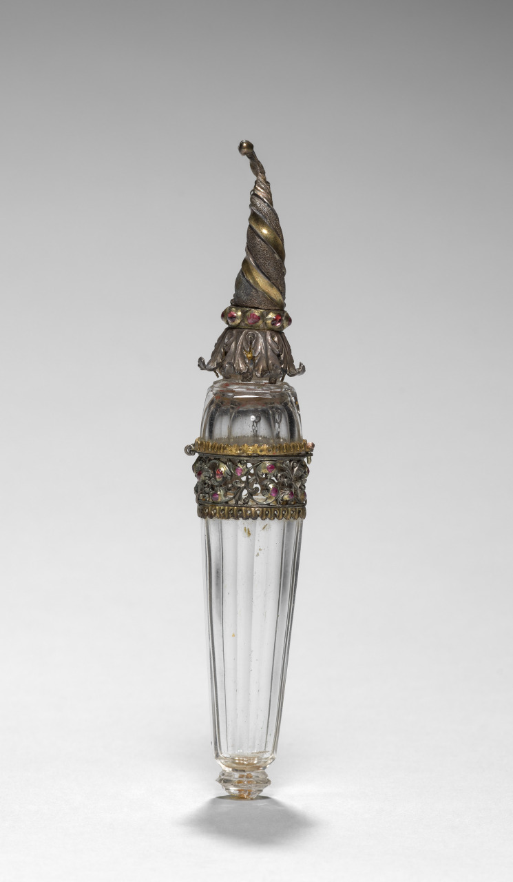 美国克利夫兰艺术博物馆收藏的古董香水瓶,大部分制作于19世纪.