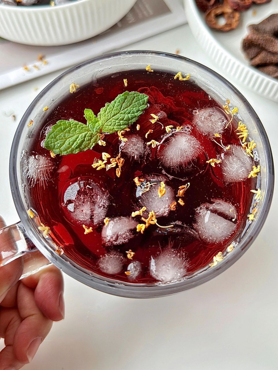 夏季解暑必喝的冰镇酸梅汤!酸酸甜甜!冰凉爽口!一口爽到飞起!